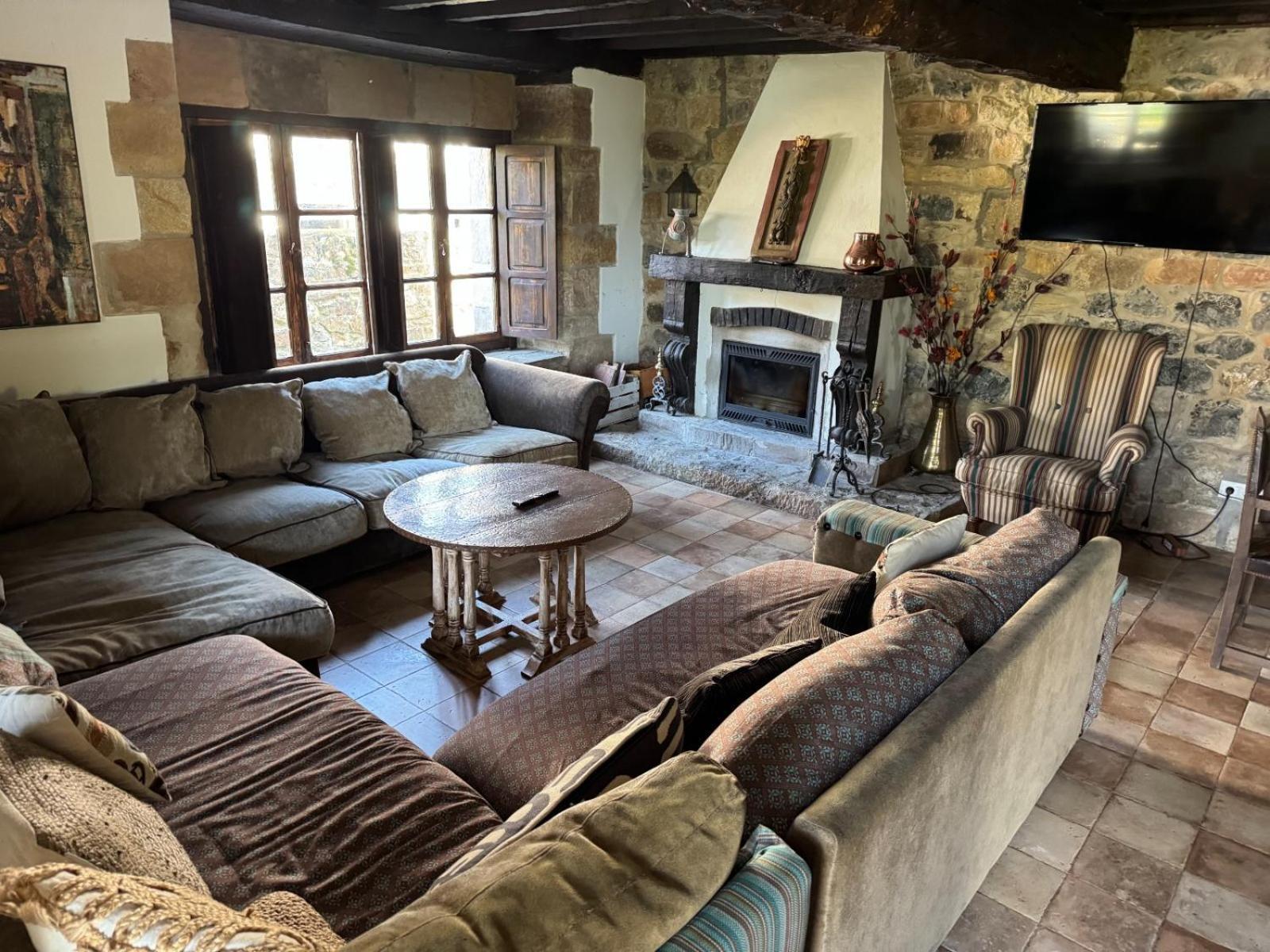 Espectacular Casa Rural En Castaneda Socobio Екстер'єр фото